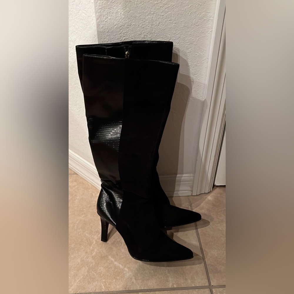 Bandolino BD Ferver black boots - size 8.5 - Picture 2 of 3